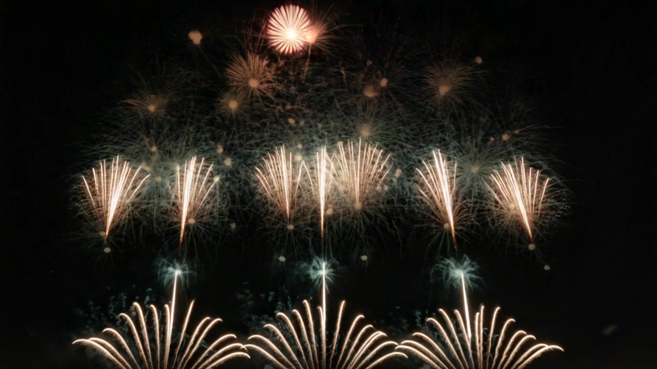 Explosive Sky Art – 720p celebration VJ loop